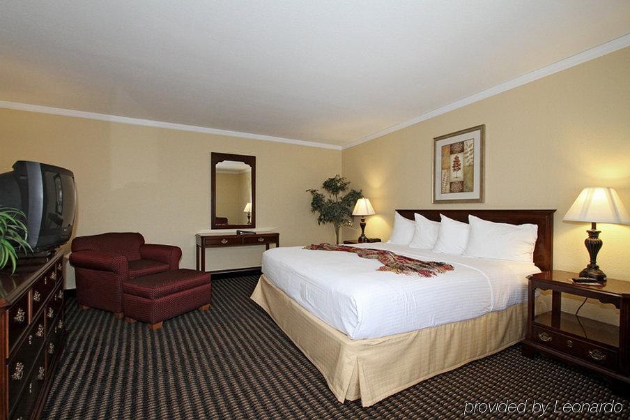 Travelodge By Wyndham Stratton Ruang foto
